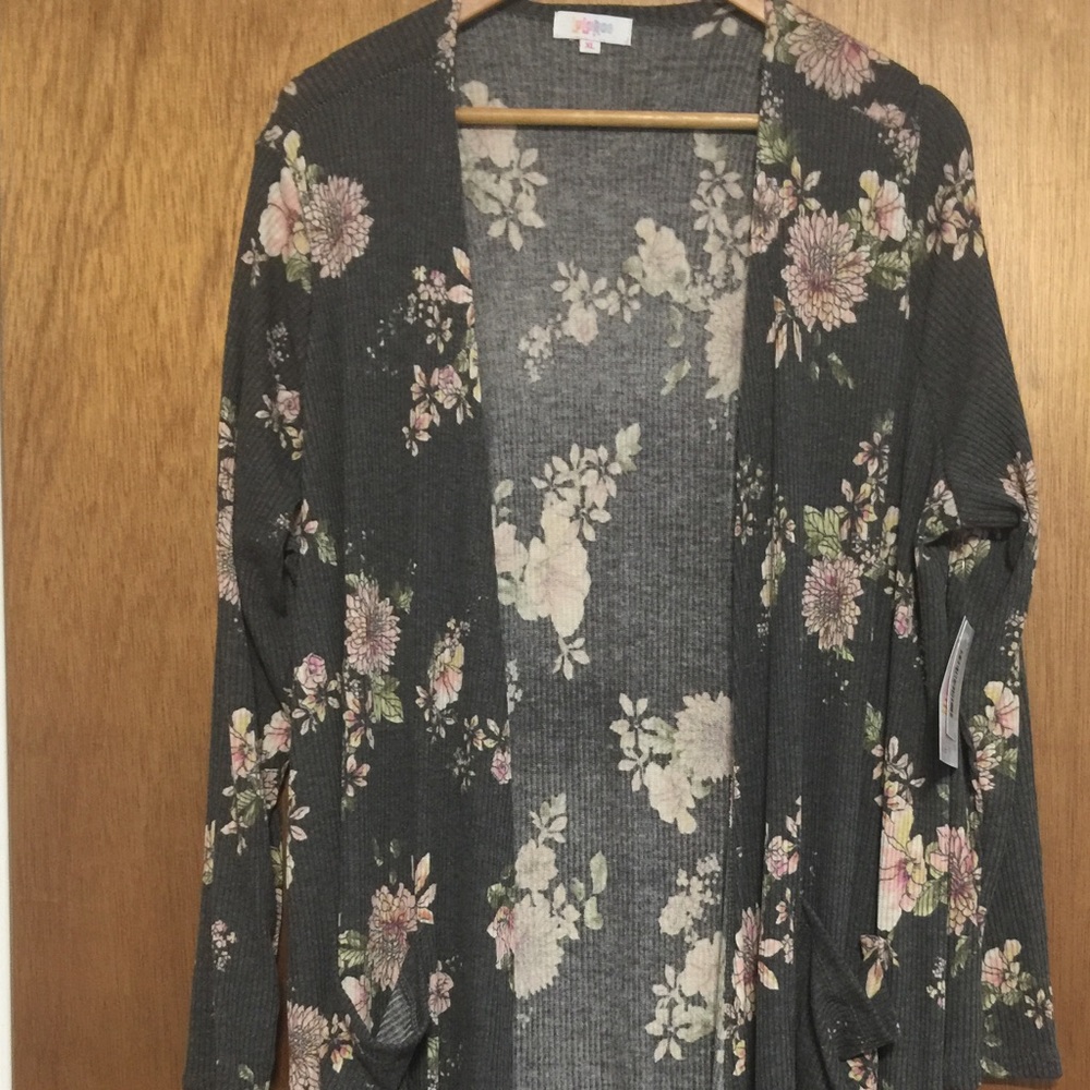 LuLaRoe XL Floral Sarah