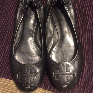 🍾sold🍾 Tory burch black flats
