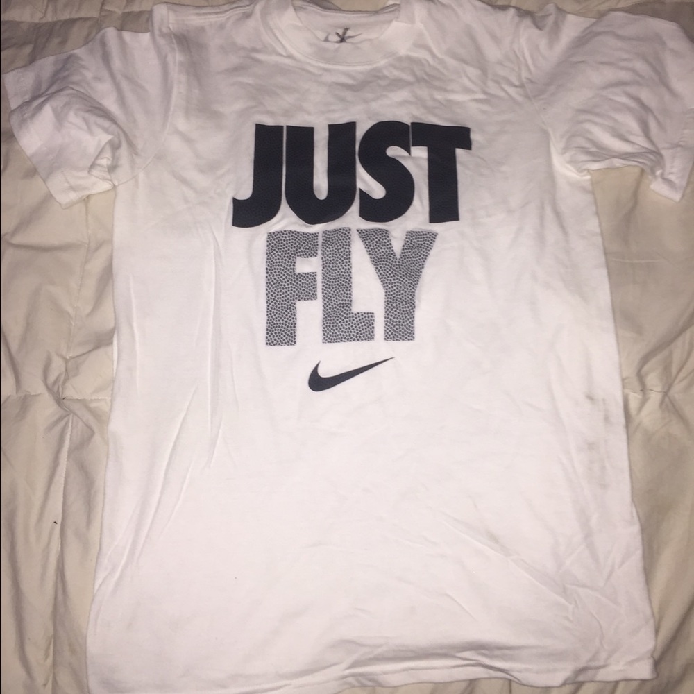 boys nike shirt