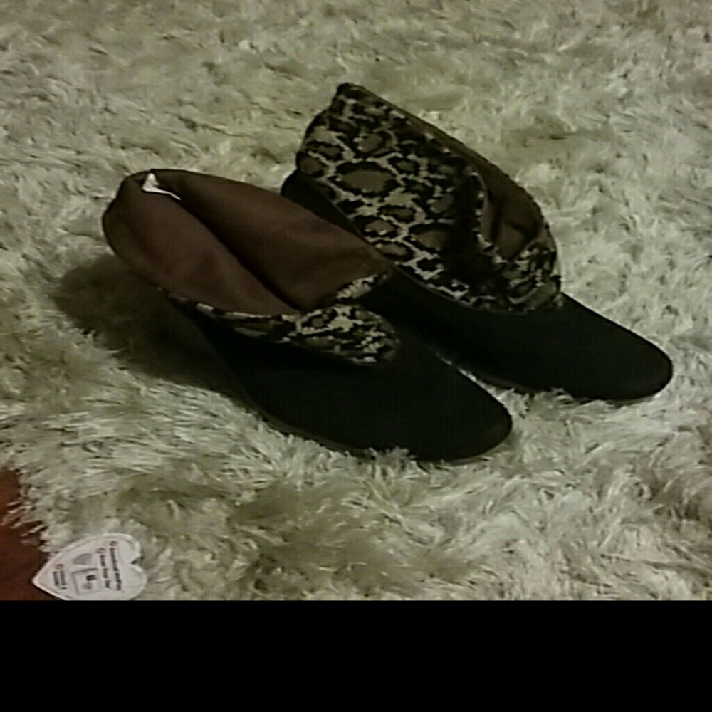 Women's Wedge style boots