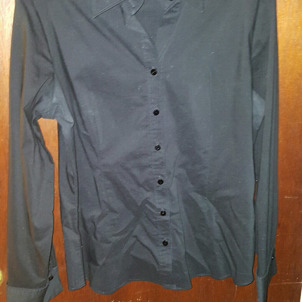 ❤️ Black button down ❤️