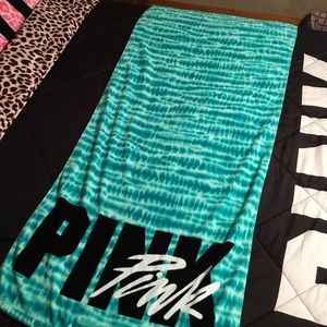 Victoria's Secret PINK beach towel (like new!)