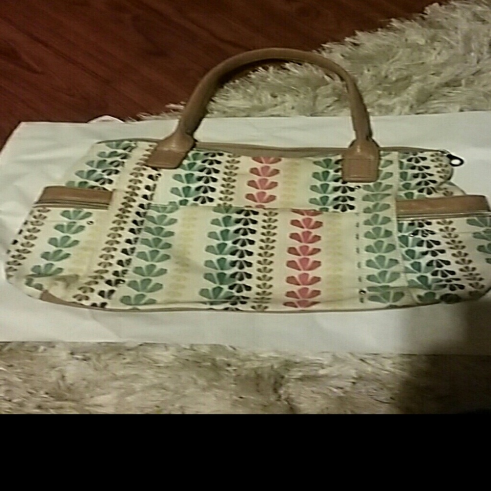 Women's relic brand shoulder bag