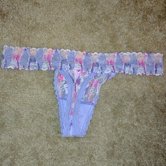 Victoria's Secret Floral Lace Thong - Picture 2 of 3