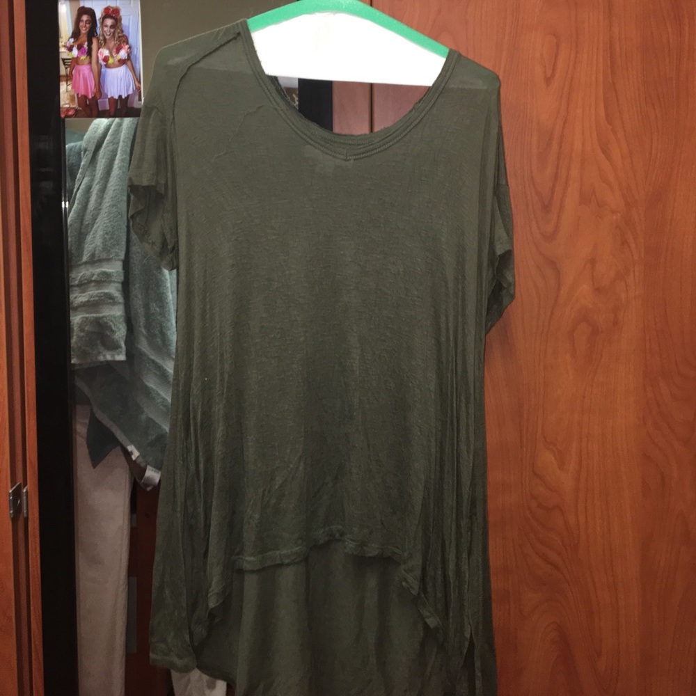 Green Vneck tshirt
