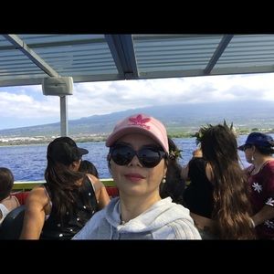 Meet your Posher, Lin