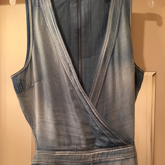 ❤️HP❤️Chambray Wide Leg Jumpsuit- DENIM - Picture 2 of 6