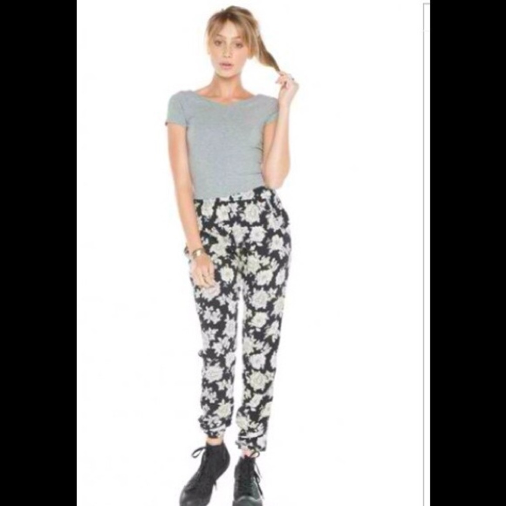 Brandy Melville Susannah harem jogger pants