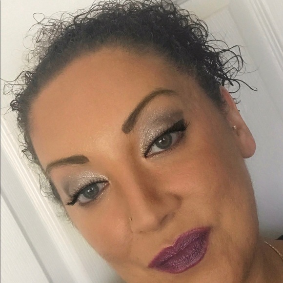 Meet your Posher, Cheryl - Picture 4 of 8