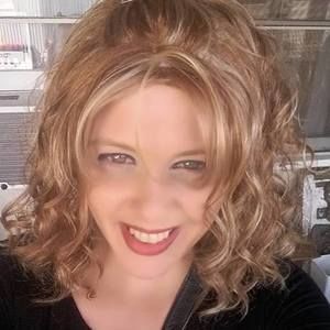 Meet your Posher, Carrie