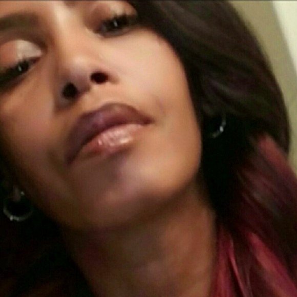 Meet your Posher, Sandra - Picture 2 of 4