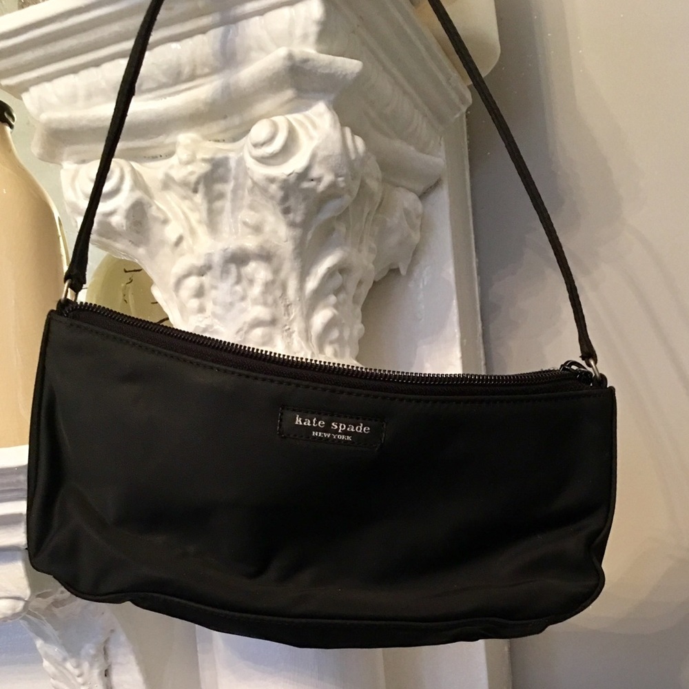 Kate Spade small black purse/bag with zipper closure - Picture 3 of 4