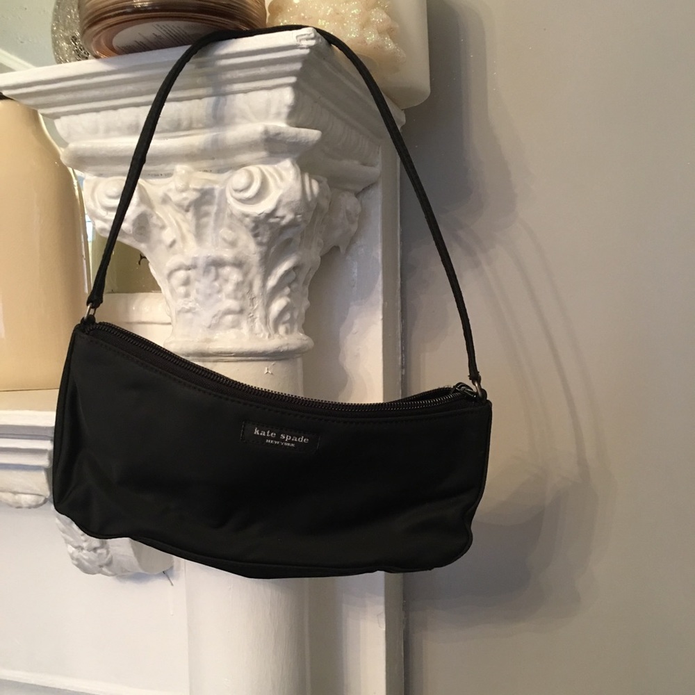 Kate Spade small black purse/bag with zipper closure - Picture 4 of 4