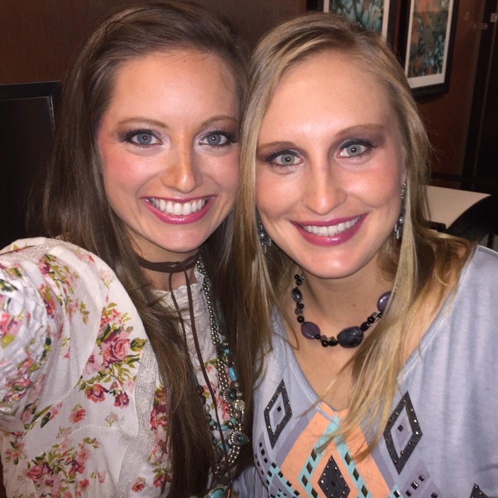 Meet your Posher, Emmie