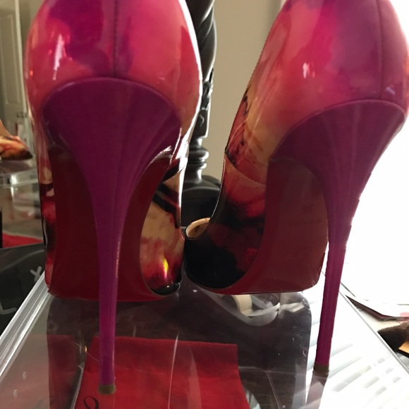 ❌SOLD❌ Louboutin So Kate Multi Color Stiletto - Picture 2 of 5