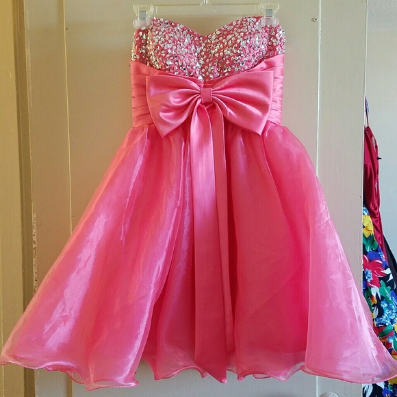 Never worn - Picture 2 of 2