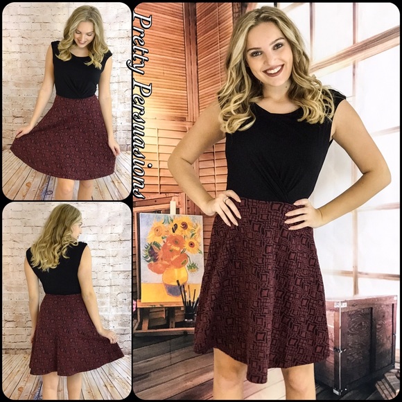 SALE‼️ Black & Wine Fit & Flare Cap Sleeve Dress - Picture 4 of 4