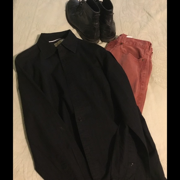 Stylish causal shirt by Sonoma… - Picture 2 of 2