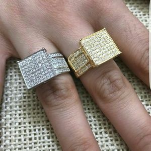 BRAND NEW MED PRINCESS CUT RING