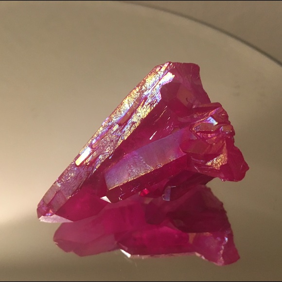 Rose Aura Quartz - Picture 2 of 3