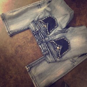 Cowgirl tuff 👖 bling pockets!! ❤️
