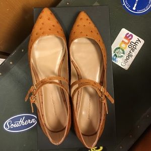 *New in box* Banana Republic Adana leather Flats