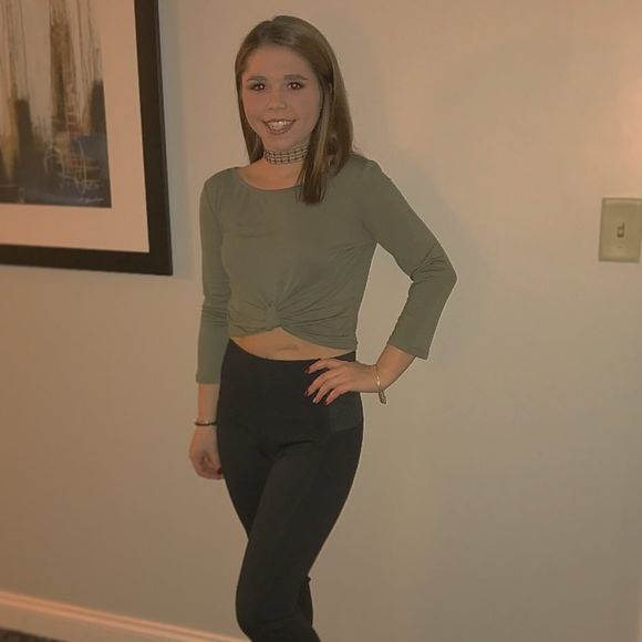 Meet your Posher, Abby - Picture 1 of 1