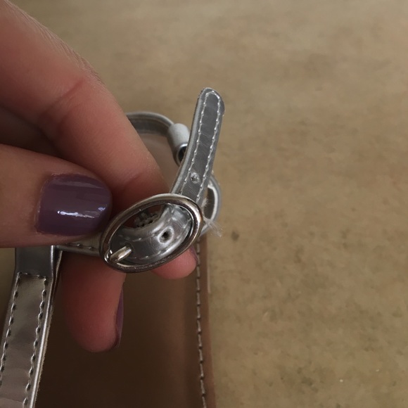 Land's End Silver Sandals with Flower Detail - Picture 5 of 6