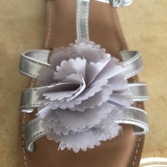 Land's End Silver Sandals with Flower Detail - Picture 6 of 6