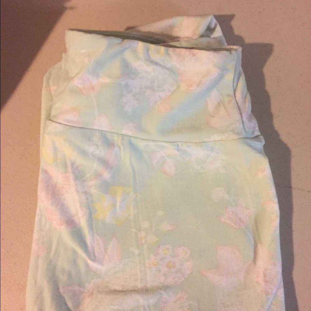 Lularoe OS mint/pink leggings never worn!