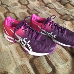 ASIC running shoes sz 8