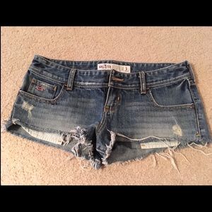 Hollister Jean Shorts (Booty)