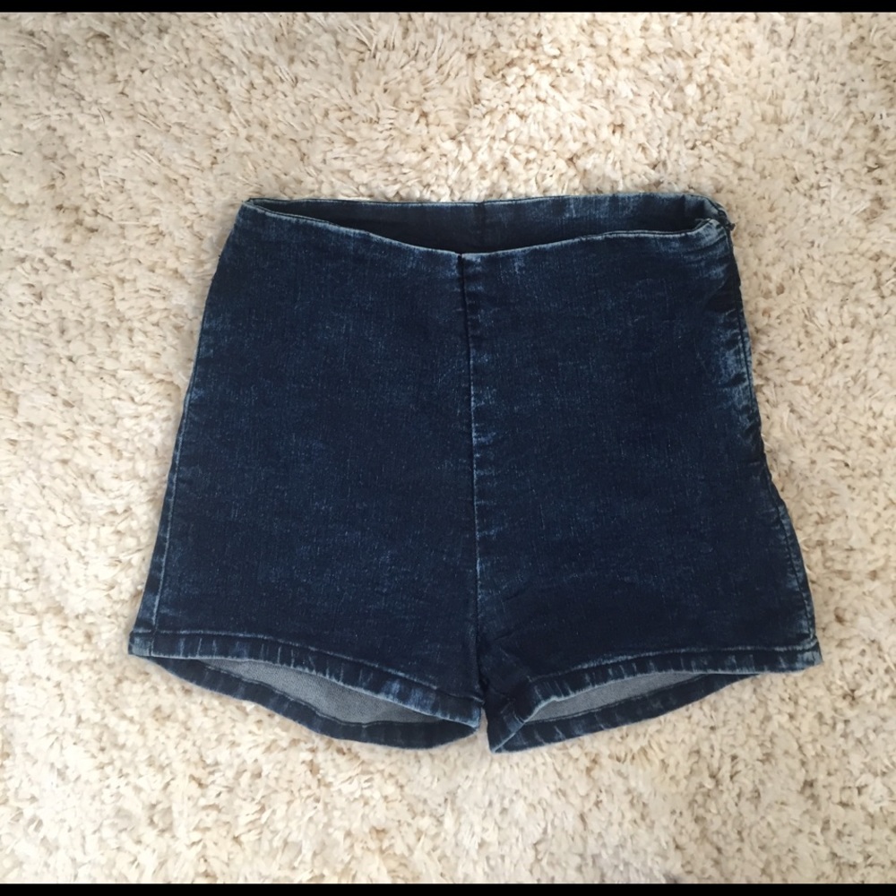 H&M high waist shorts