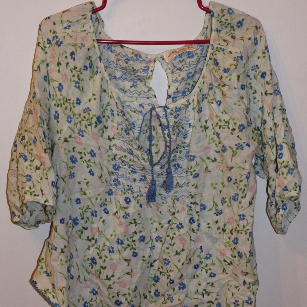 Three quarter length sleeves blouse