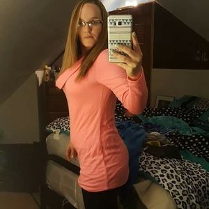 Meet your Posher, Crystal