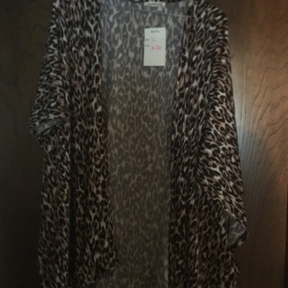 New leopard kimono
