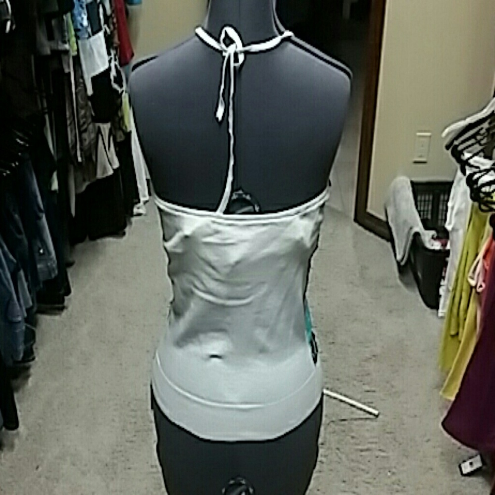 Top - Picture 3 of 4