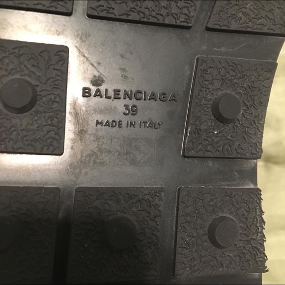 Women's size 6 Balenciaga Runners - Picture 2 of 6