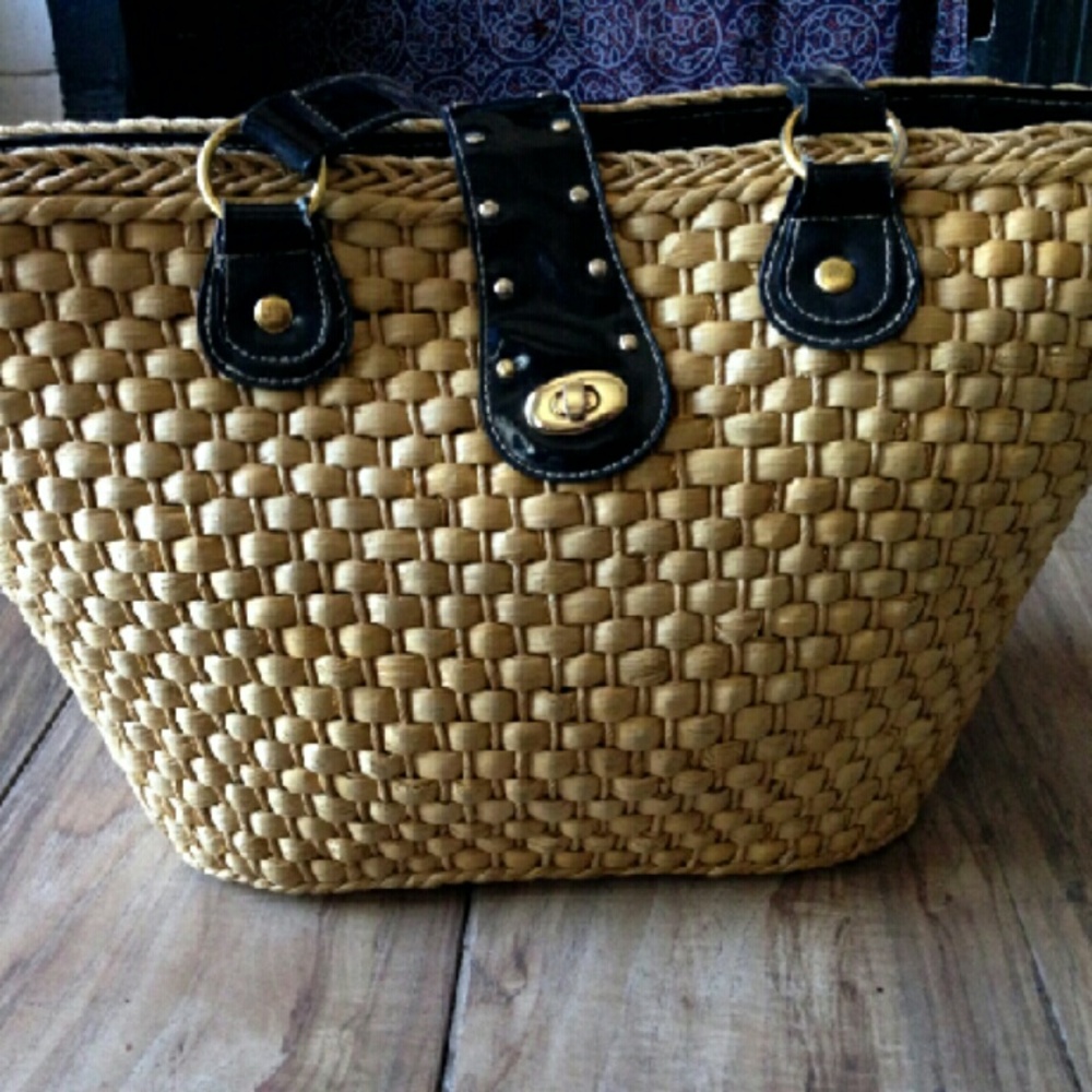 Vintage Basket Weave Bag