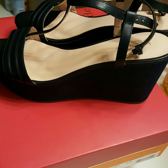 Kate spade wedge sandels - Picture 2 of 4