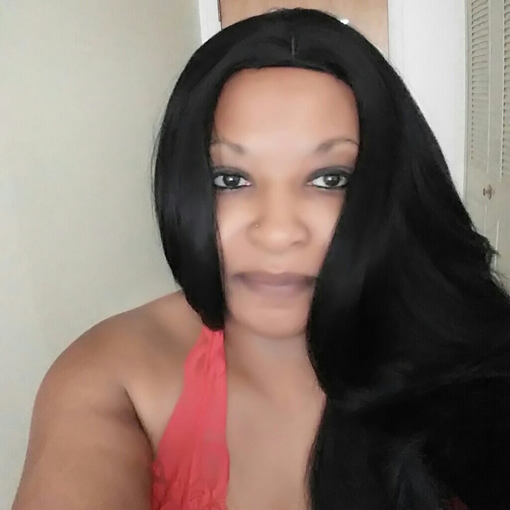 Meet your Posher, Tishara