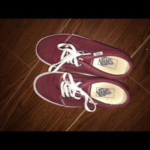 MAROON VANS