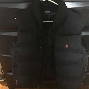 Men's vest. Hardly worn and in great shape!