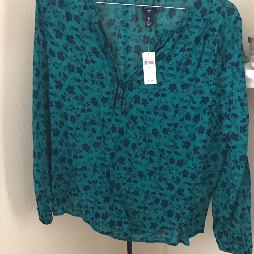 Gap Quarter Length Blouse