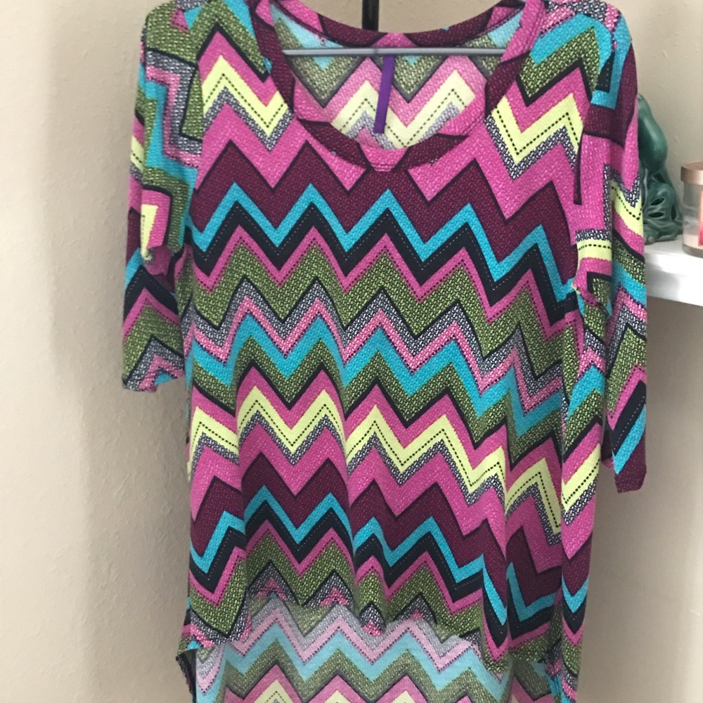 Gently Worn Chevron Soft Shirt. Perfect condition!
