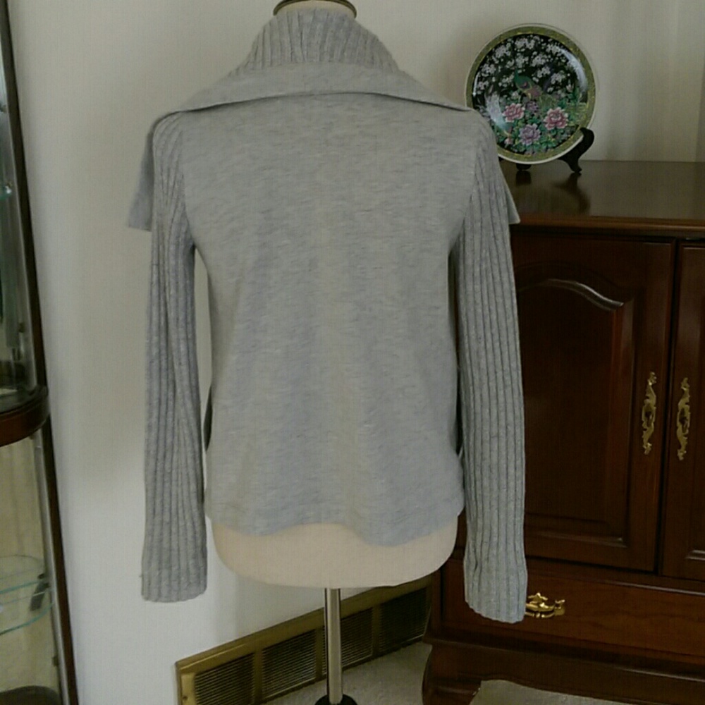 LOFT Cardigan - Picture 2 of 4