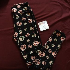 LuLaRoe OS Sugar Skull Leggings