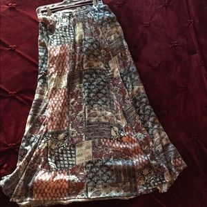 Billabong size small skirt