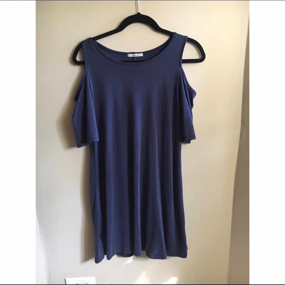 Short sleeve blue mini dress