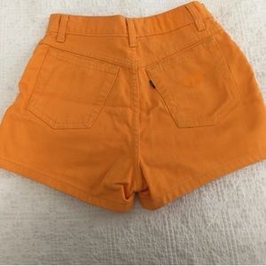 Levi high waisted shorts size 7